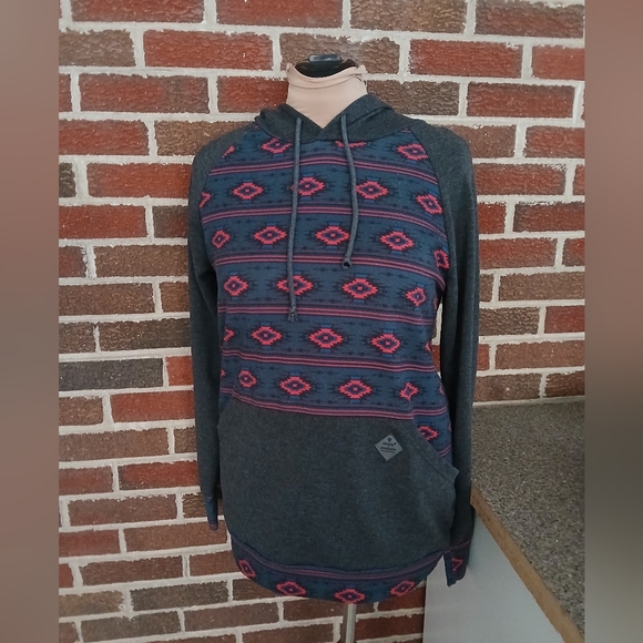 Simply Southern Gray and Red Sweatshirt - Picture 1 of 4